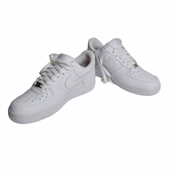 Nike Air Force 1, White, 8½M - Picture 6 of 8